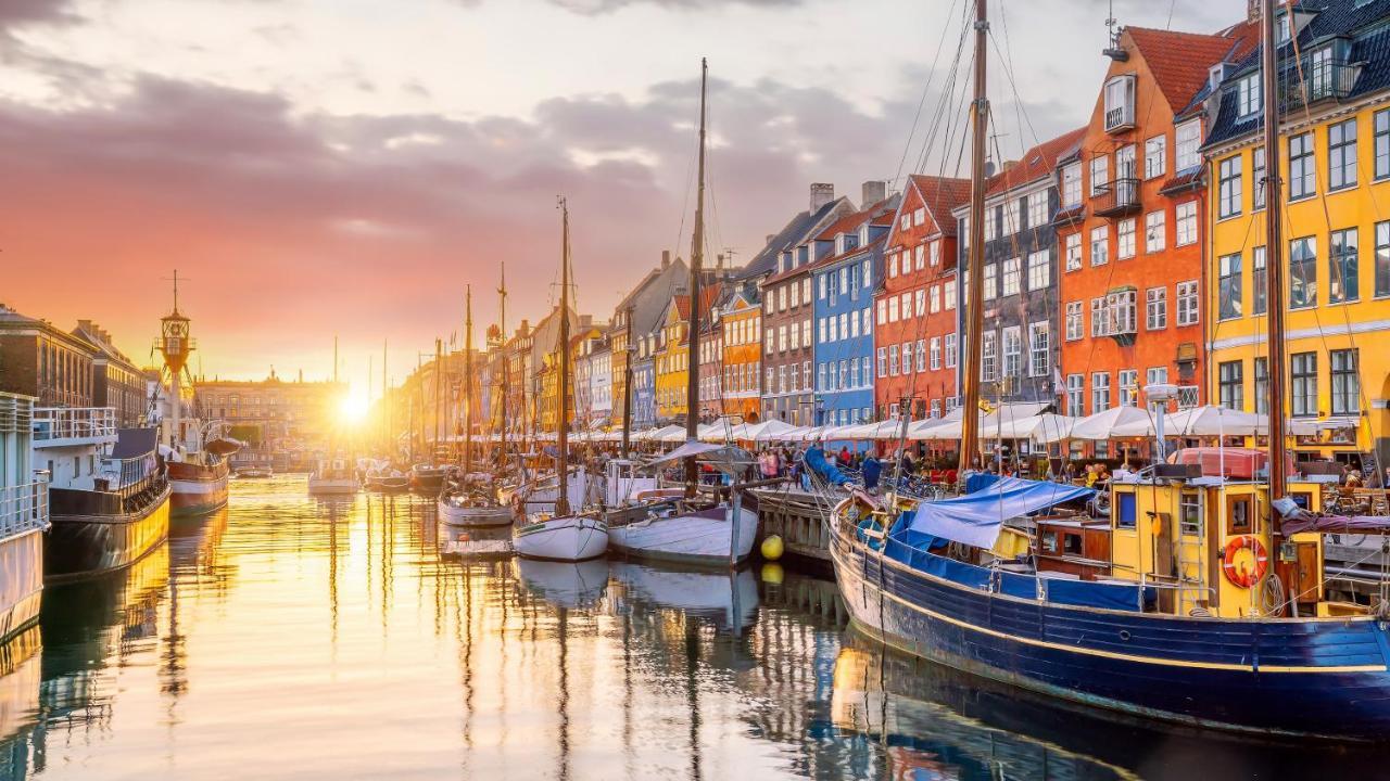 Lavish 4Br Apartment In The Heart Of Cph By The Canals Kopenhagen Buitenkant foto